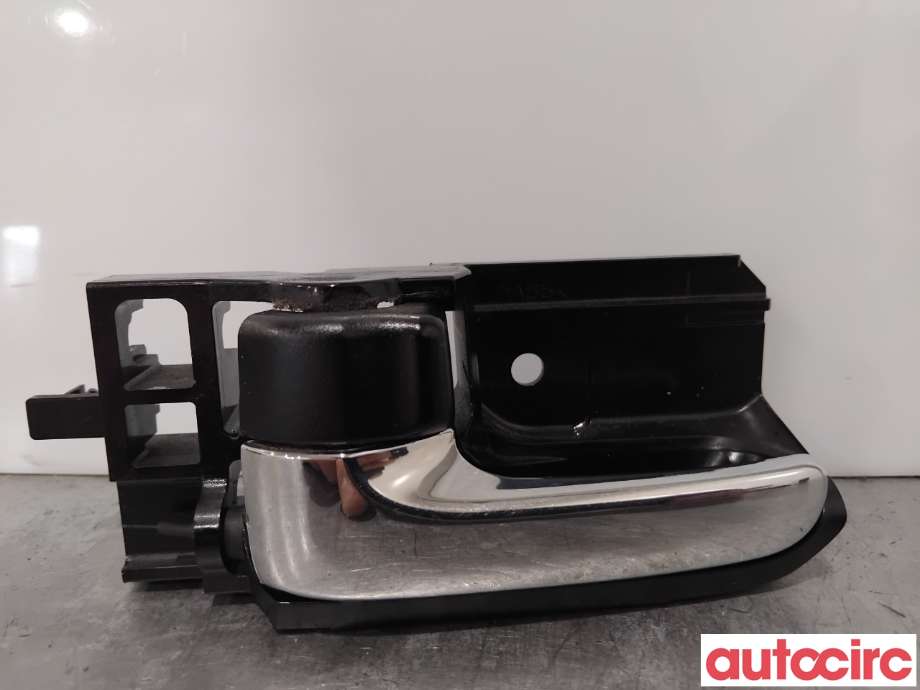 Dørhåndtak inv venst foran til Toyota Hilux, 2012-2016 (TOYOTA|692060D080C0)