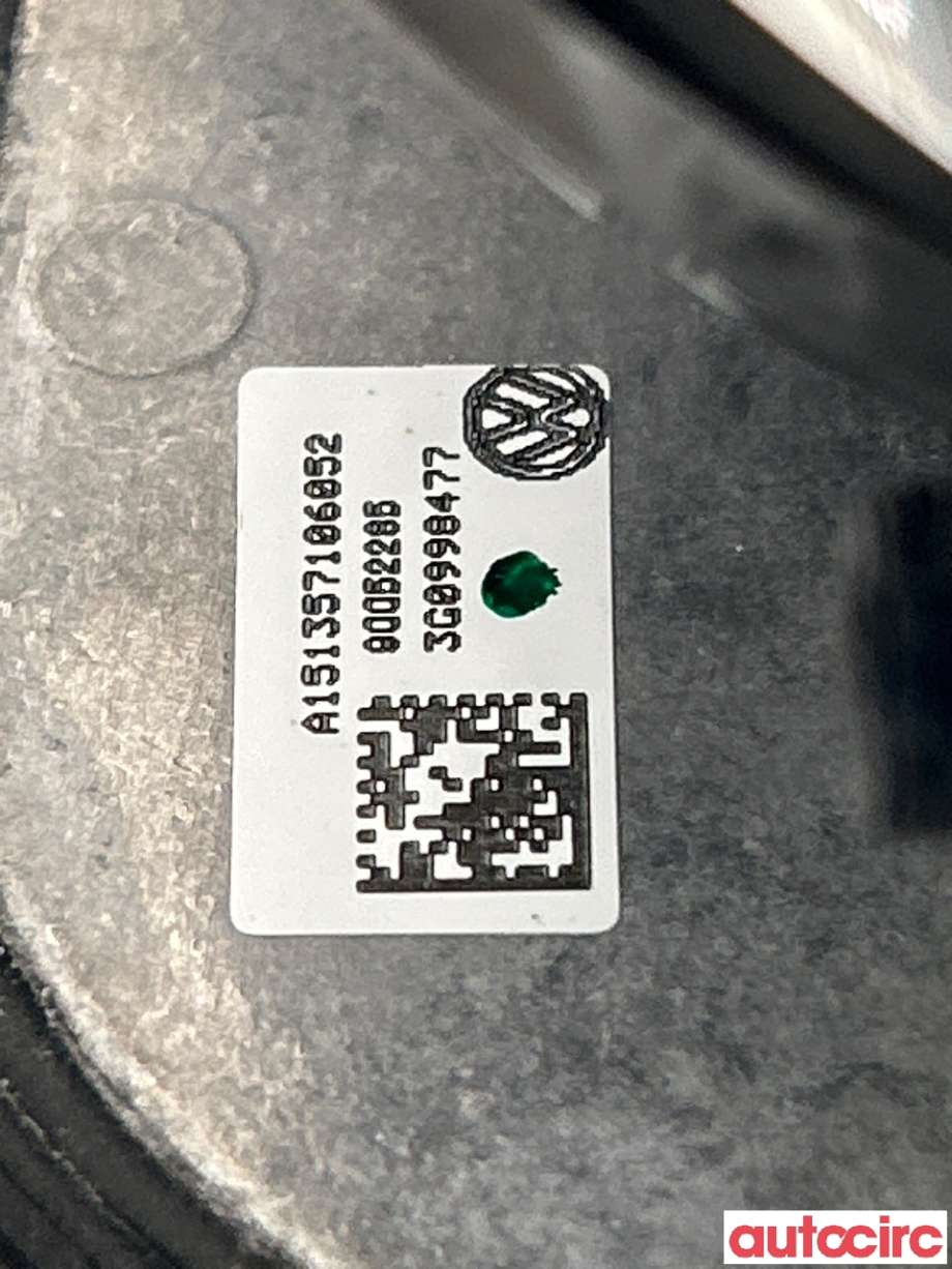 Frontlykter til VW Passat 2015-2019 (Fase 1) (B8) (B8) (VOLKSWAGEN|3G0998477)