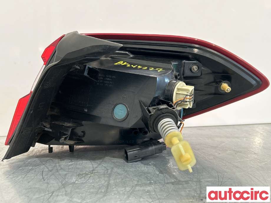 Baklykt venstre til Ford Fiesta 2017-->> (Type VII)  (FORD|2687954)