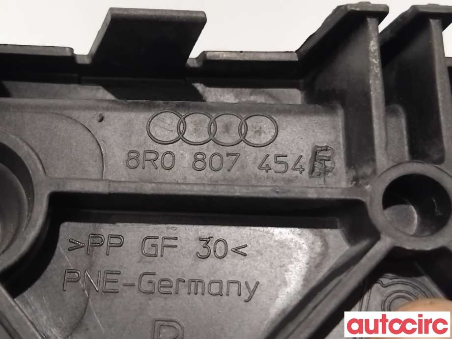Støtfangerving høyre bak til Audi Q5 2012-2017 (Type I, Fase 2)  (AUDI|8R0807454B|)