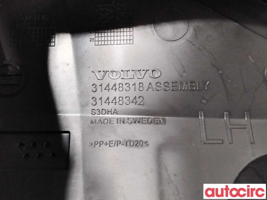 Lister til Volvo XC40 2018-2024  (VOLVO|31448318|)