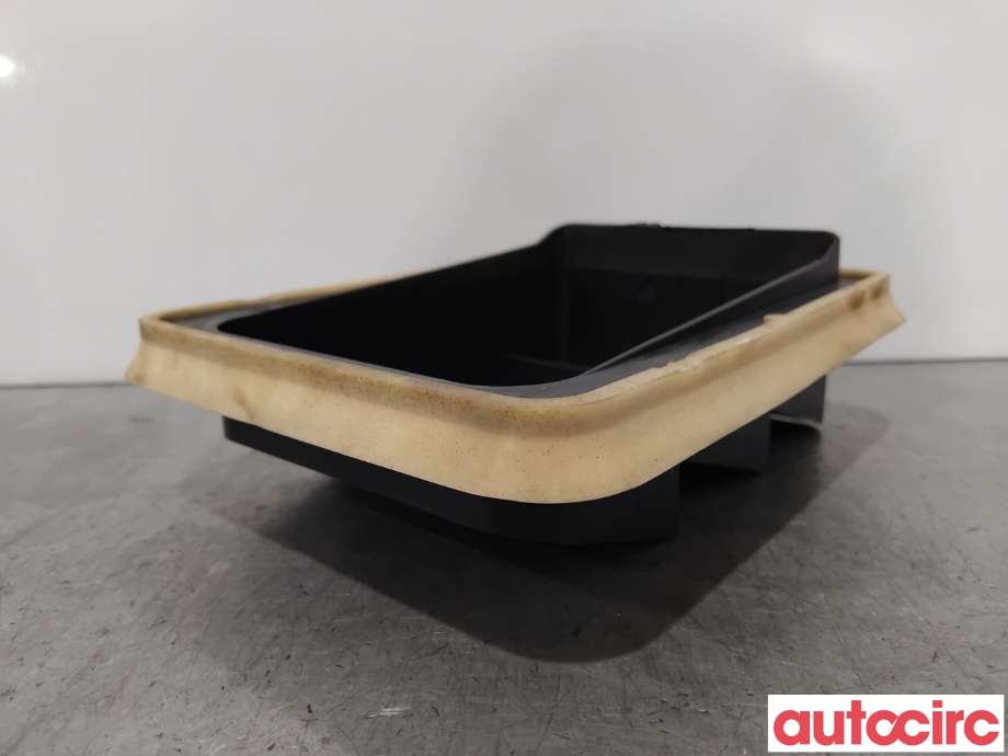 Diverse deler til Peugeot 308 2013-2021 (Type II)  (PEUGEOT|8529FZ|)