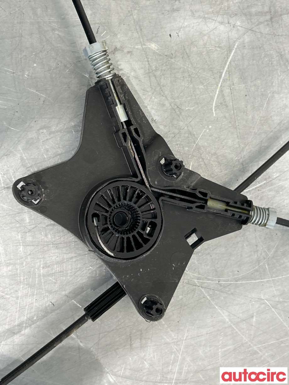 Ruteheis til VW Passat 2015-2019 (Fase 1) (B8) (B8) (VOLKSWAGEN|3G0837462C|C29794-100|3G0837462B)