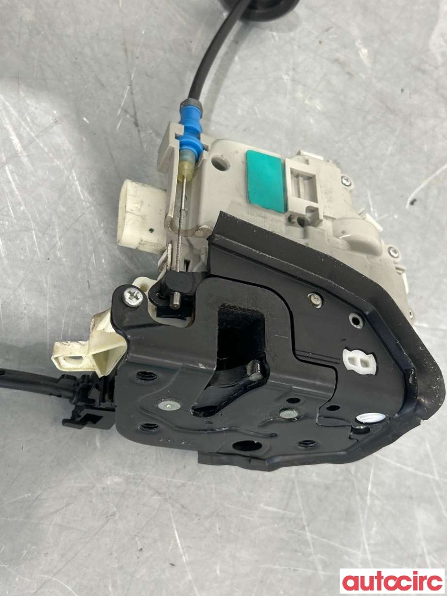 Låsekasse høyre foran til Audi A3 2016-2020 (Type III, Fase 2)  (AUDI|8X1837016C|8V0837205A)