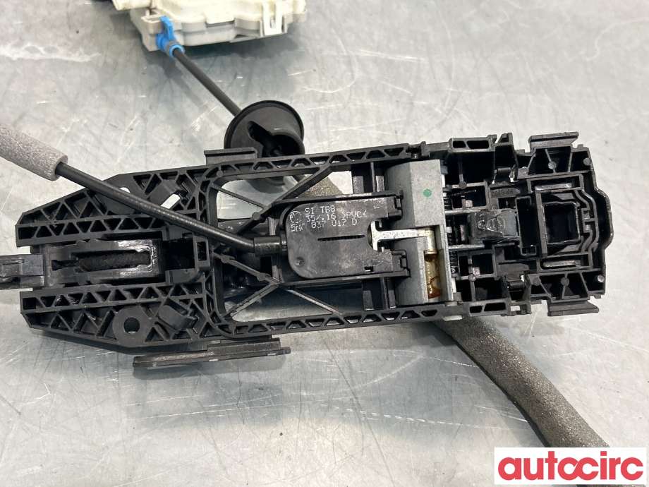 Låsekasse høyre foran til Audi A3 2016-2020 (Type III, Fase 2)  (AUDI|8X1837016C|8V0837205A)