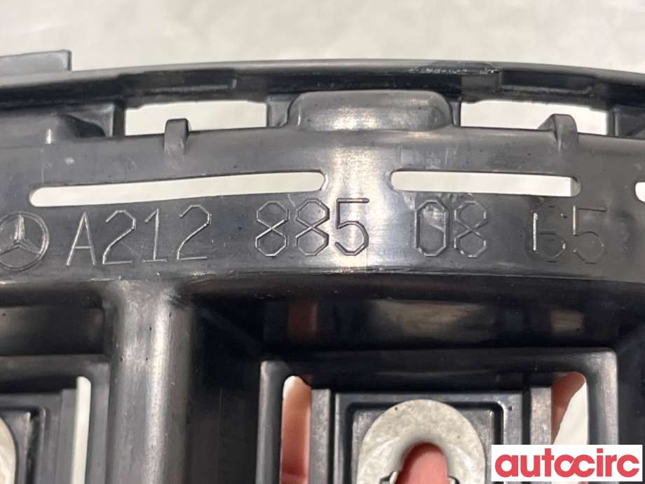 Støtfangerving høyre bak til Mercedes E-Klasse 2009-2013 (Fase 1) (W212) (W212) (MERCEDES|A2128850865|)