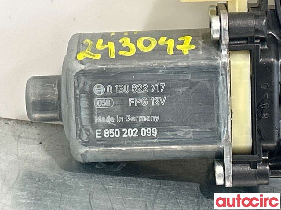 Ruteheis høyre foran til Audi A3 2016-2020 (Type III, Fase 2) (AUDI|5Q0959801B|0130822717)