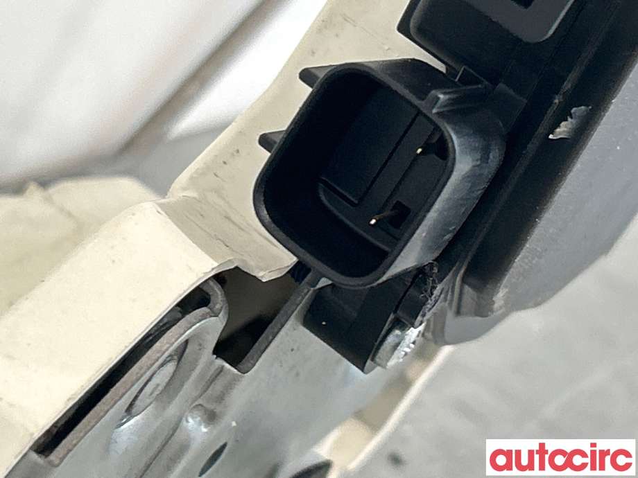 Låsekasse høyre foran til Peugeot iOn 2011-2020  (PEUGEOT|9136HF|)