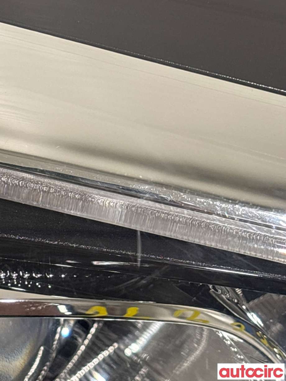 Frontlykt høyre halogen til Ford Fiesta 2017-->> (Type VII)  (FORD|2547941||H1BB-13100-CJ)