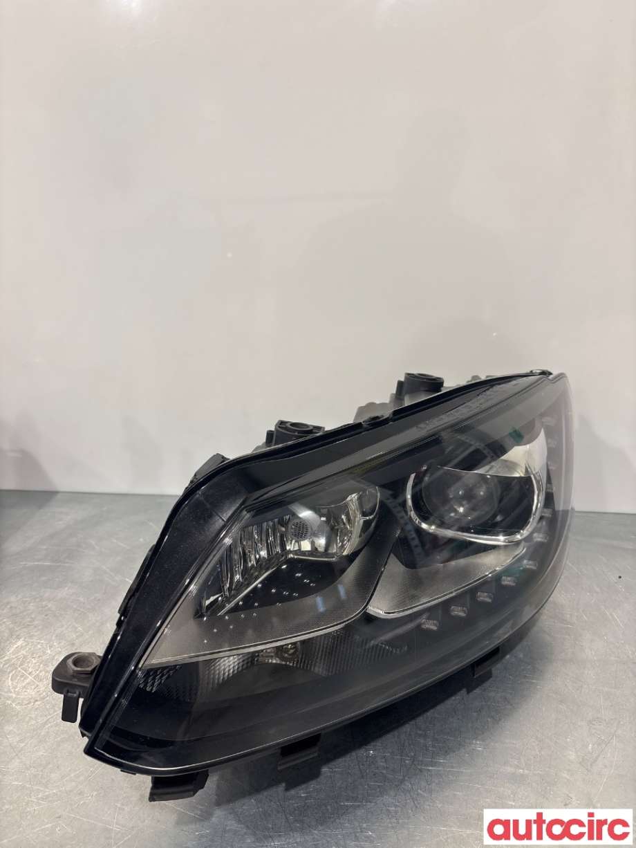 Frontlykt venstre halogen til VW Touran, 2010-2015 (Type I, Fase 3)  (VOLKSWAGEN|1T1941753H)