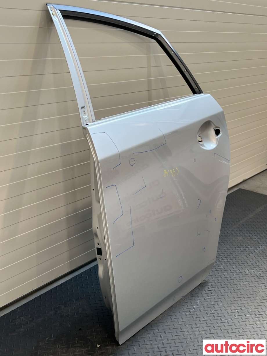 Dør venstre bak til Toyota Prius 2009-2016 (Type III) (COMBI) (COMBI) (TOYOTA|6700447080)