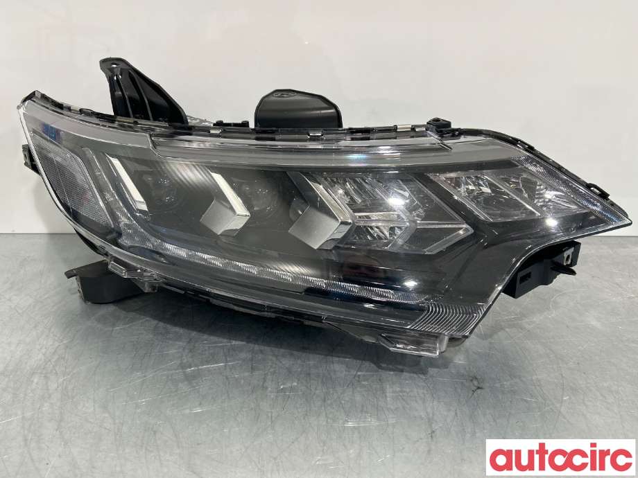 Frontlykt høyre halogen til Mitsubishi Outlander, 2015-->> (Type III, Fase 2)  (MITSUBISHI|8301D464)