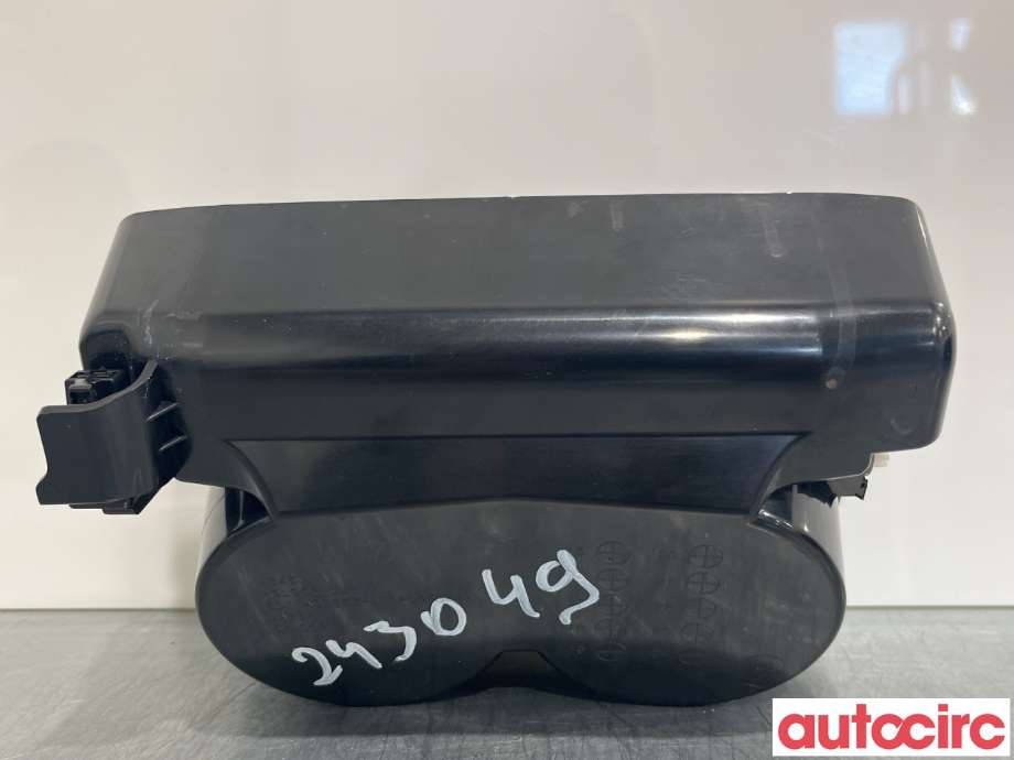 Dashbord koppholder til Mitsubishi Outlander 2015-->> (Type III, Fase 2) (MITSUBISHI|8011A988XA)