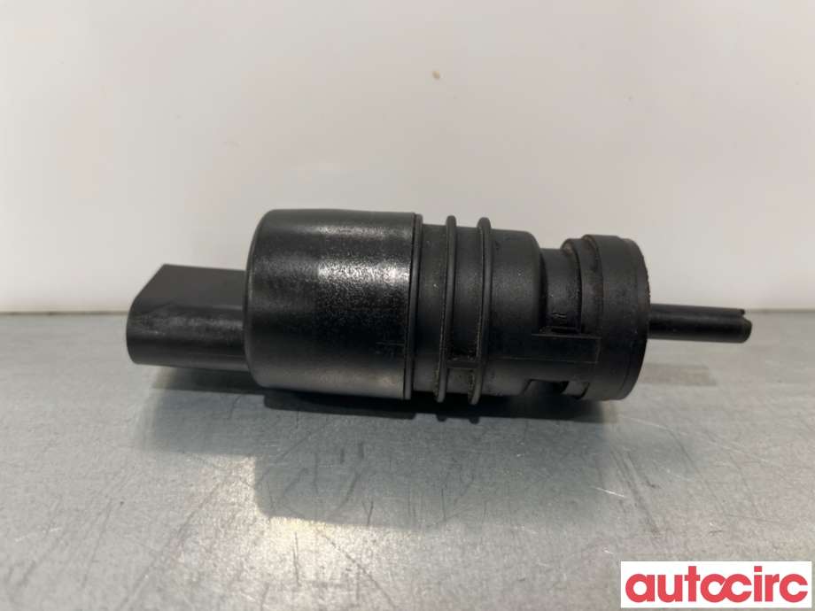 Spylerpumpe foran til BMW X1 2009-2015 (E84) (E84) (BMW|67127302588||7302588)