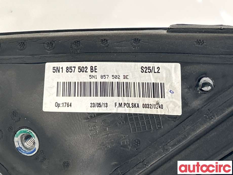 Diverse deler til VW Tiguan 2011-2016 (Type I, Fase 2)  (VOLKSWAGEN|5N1857508S|5N1857502BE)