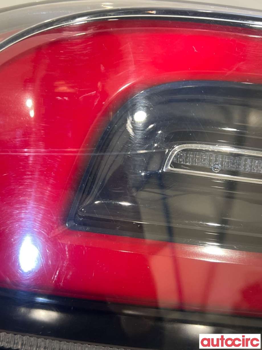 Baklykt venstre til Tesla Model X 2016-->>  (TESLA|1034334-00-B)
