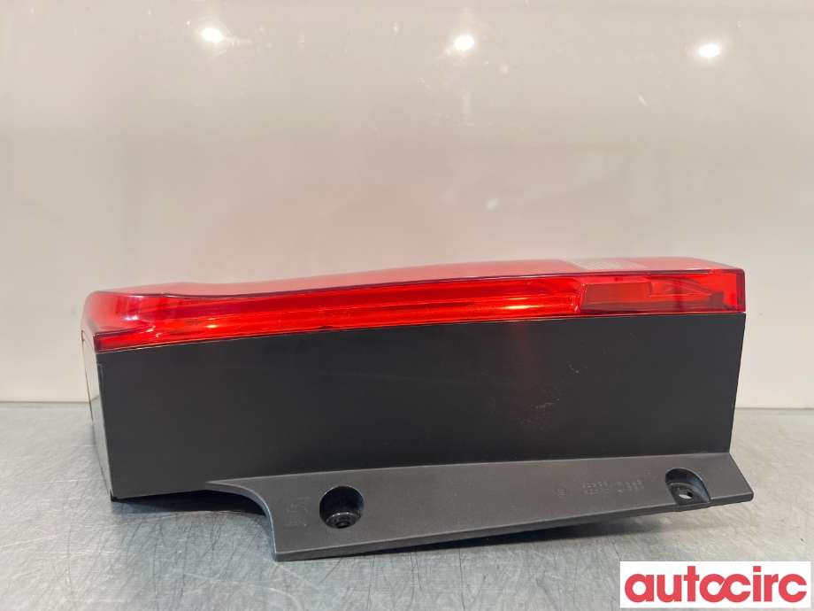 Baklykt høyre til Mercedes Vito 2014-->> (W447) (W447) (MERCEDES|A4478200664)