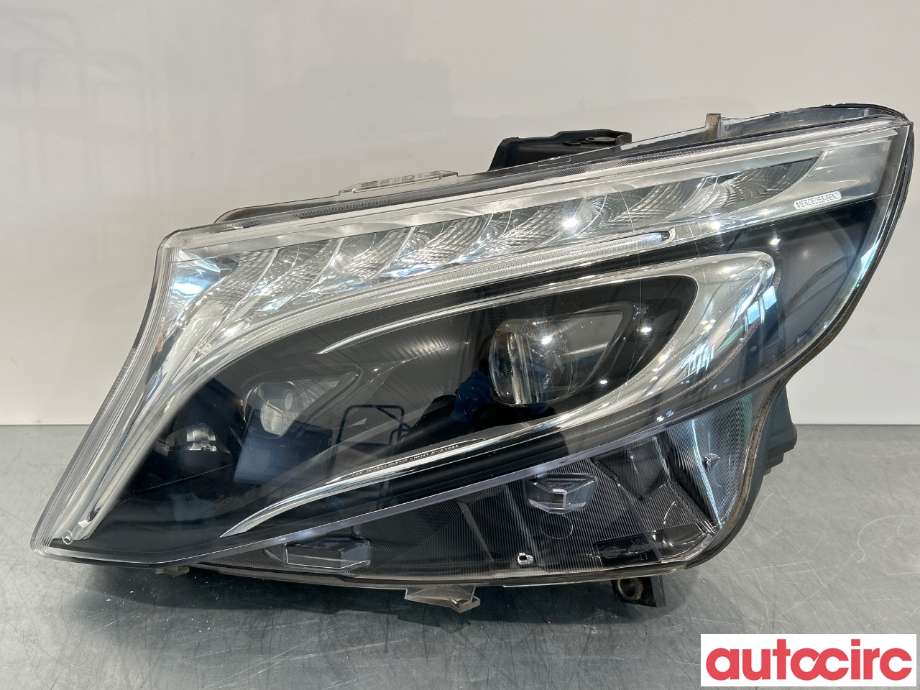 Frontlykt venstre halogen til Mercedes Vito 2014-->> (W447) (W447) (MERCEDES|A4479061801|1EX011284-65|A4479060101)