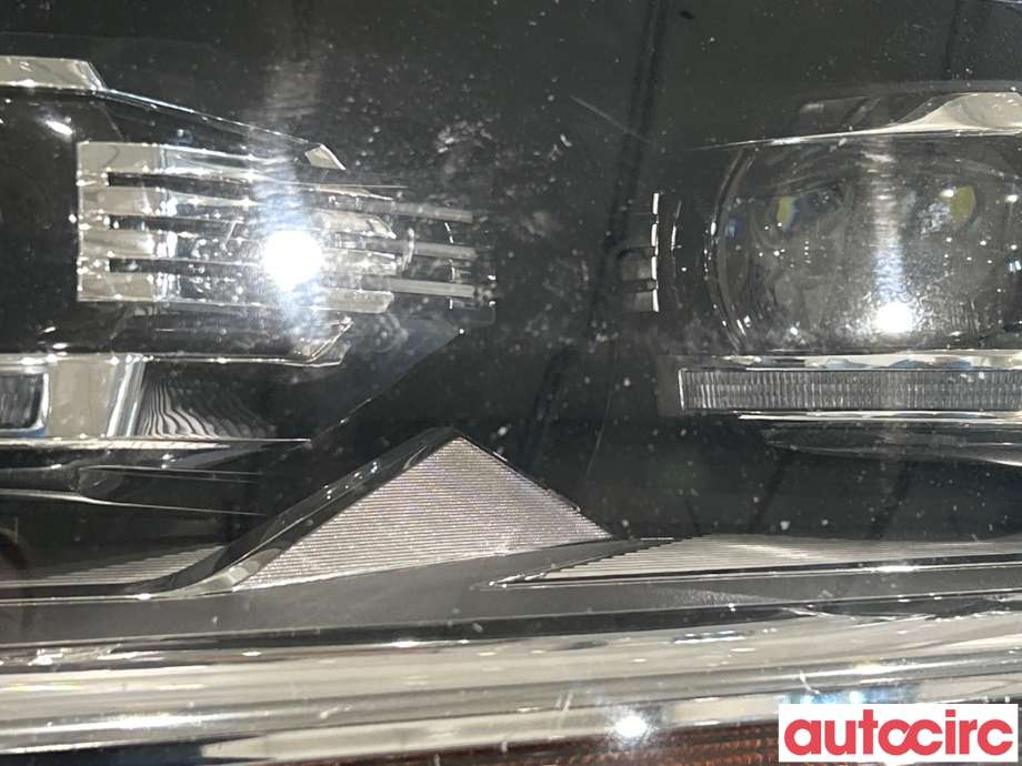 Frontlykt venstre halogen til VW Transporter / Caravelle 2015-2019 (T6) (T6) (VOLKSWAGEN|7E1941773|7E1941035)