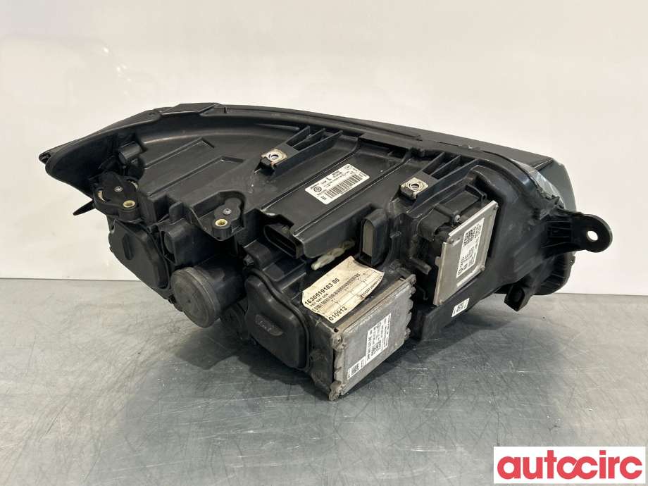 Frontlykt venstre halogen til VW Transporter / Caravelle 2015-2019 (T6) (T6) (VOLKSWAGEN|7E1941773|7E1941035)