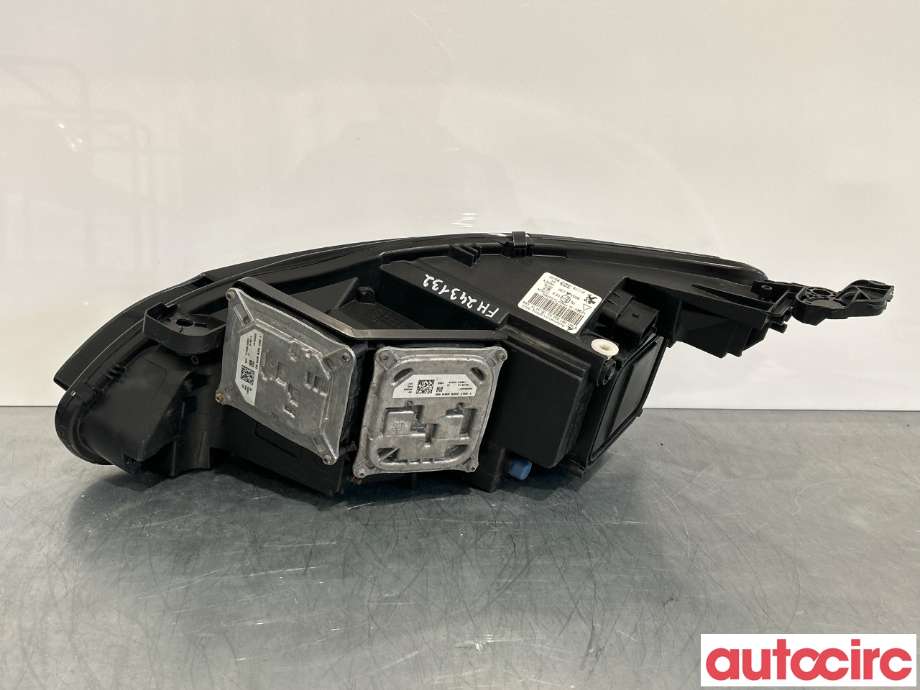 Frontlykt høyre halogen til Peugeot 308 2013-2021 (Type II)  (PEUGEOT|1618000580|9677832380|9677832380-01)