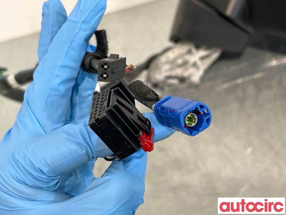 Diverse deler til VW Passat 2015-2019 (Fase 1) (B8) (B8) (VOLKSWAGEN|3G1857508EQ|)