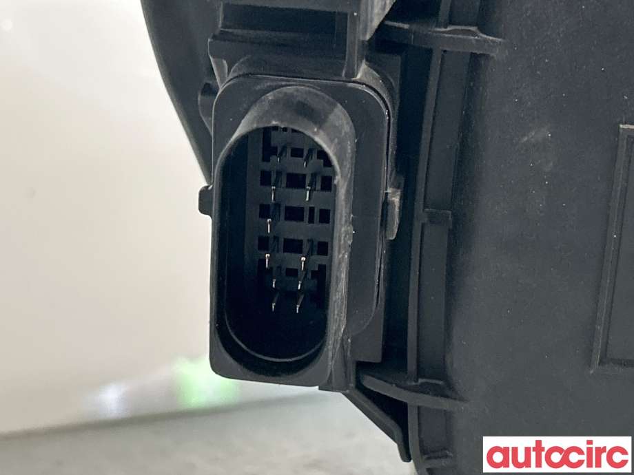 Frontlykt venstre xenon til Audi Q5 2008-2012 (Type I, Fase 1)  (AUDI|8R0998029J|8R0998029F|)