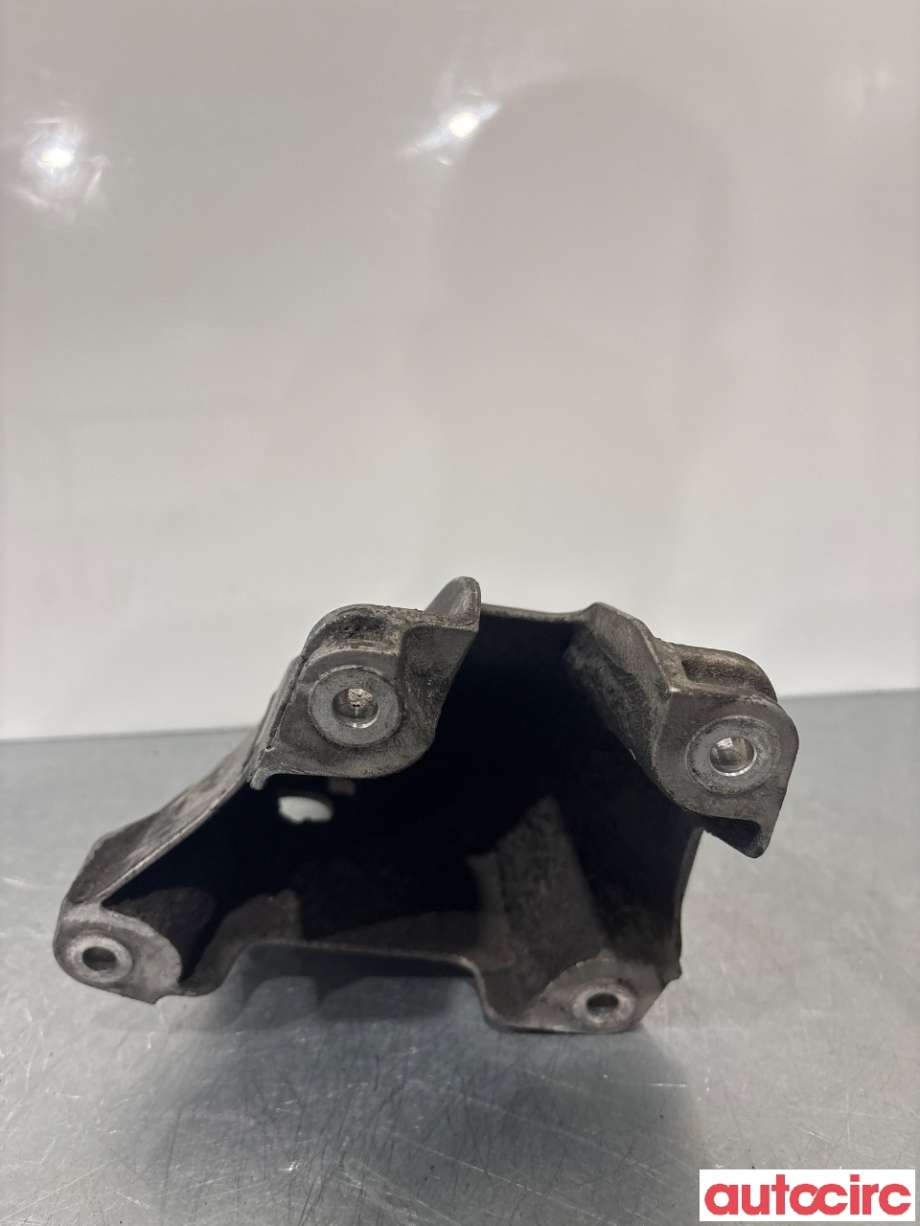 Motorfeste til VW Transporter / Caravelle 2003-2009 (Fase 1) (T5) (T5) (VOLKSWAGEN|7H0199370L||7H0199370B)