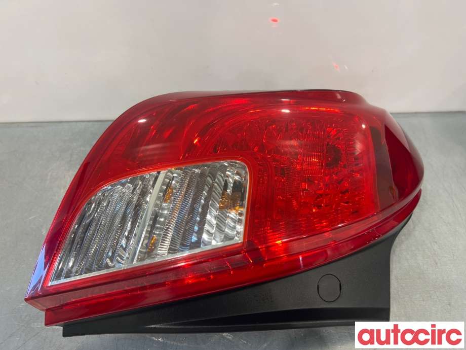 Baklykt venstre til Opel Mokka 2012-2016 (Type I, Fase 1)  (OPEL|95089714)