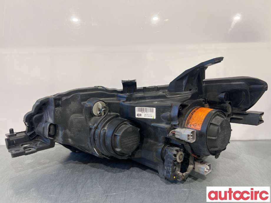 Frontlykt høyre halogen til Mitsubishi Outlander 2012-2015 (Type III, Fase 1)  (MITSUBISHI|8301C204)