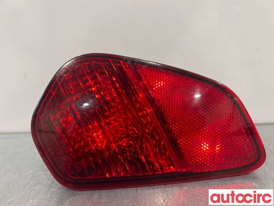 Refleksplate til Mitsubishi Outlander, 2015-->> (Type III, Fase 2)  (MITSUBISHI|8337A137)
