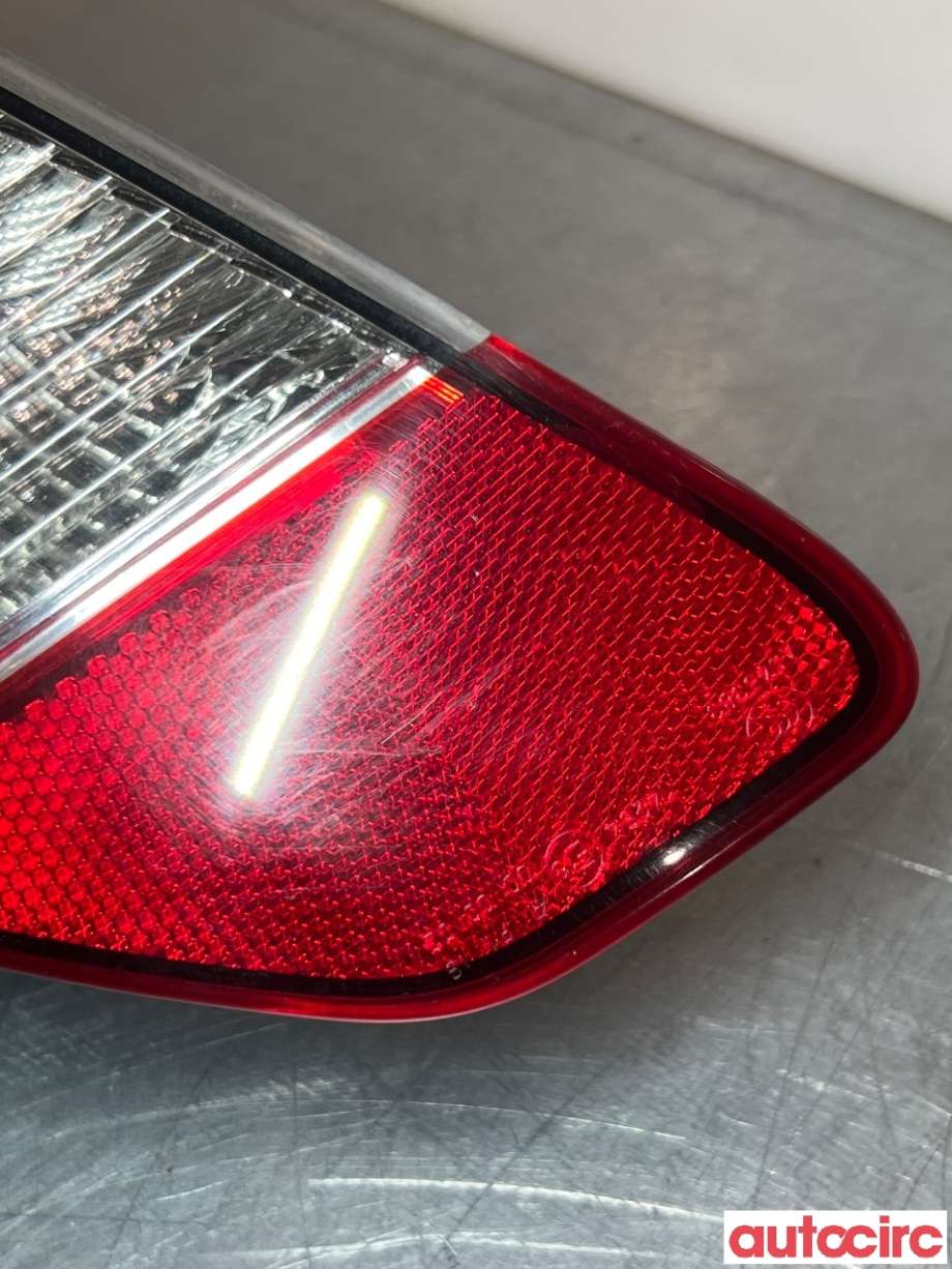 Baklykt høyre til Mitsubishi Outlander 2015-->> (Type III, Fase 2)  (MITSUBISHI|8336A154|)