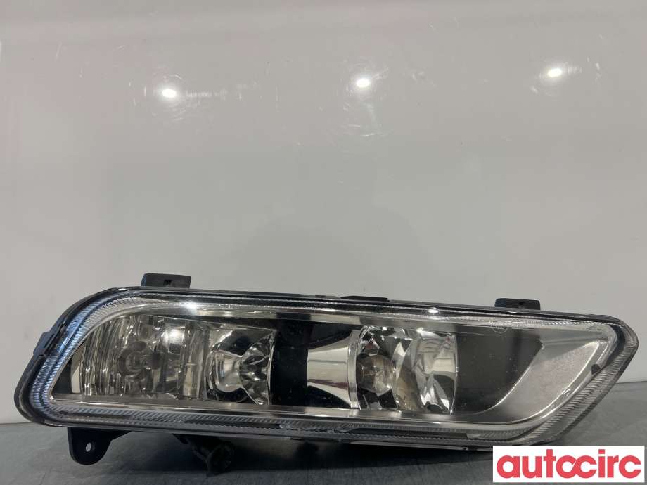 Tåkelykt høyre foran til VW Passat 2011-2015 (B7) (B7) (VOLKSWAGEN|3AA941662F|)