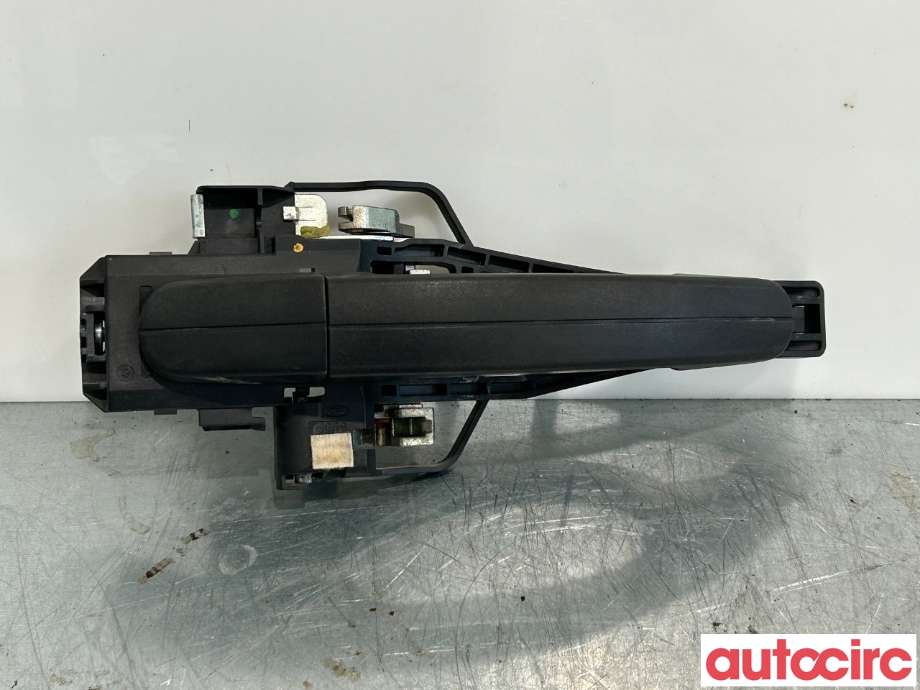 Dørhåndtak utv høyre foran til Ford Transit Connect, 2013-2018 Type II, Fase 1  (FORD|1830111)