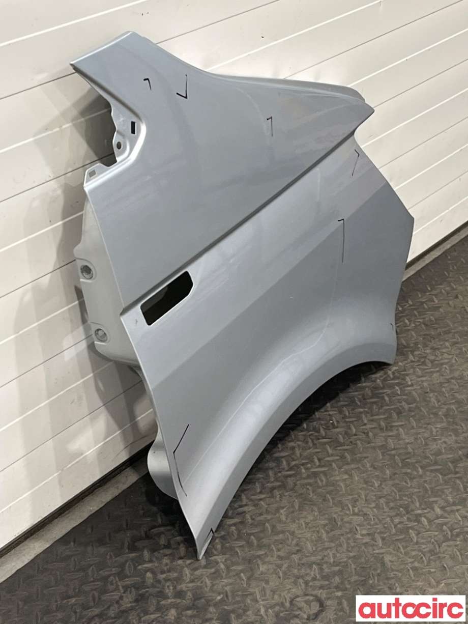 Skjerm høyre foran til VW Transporter / Caravelle 2015-2019 (T6) (T6) (VOLKSWAGEN|7E0821102B|7E0821102A)