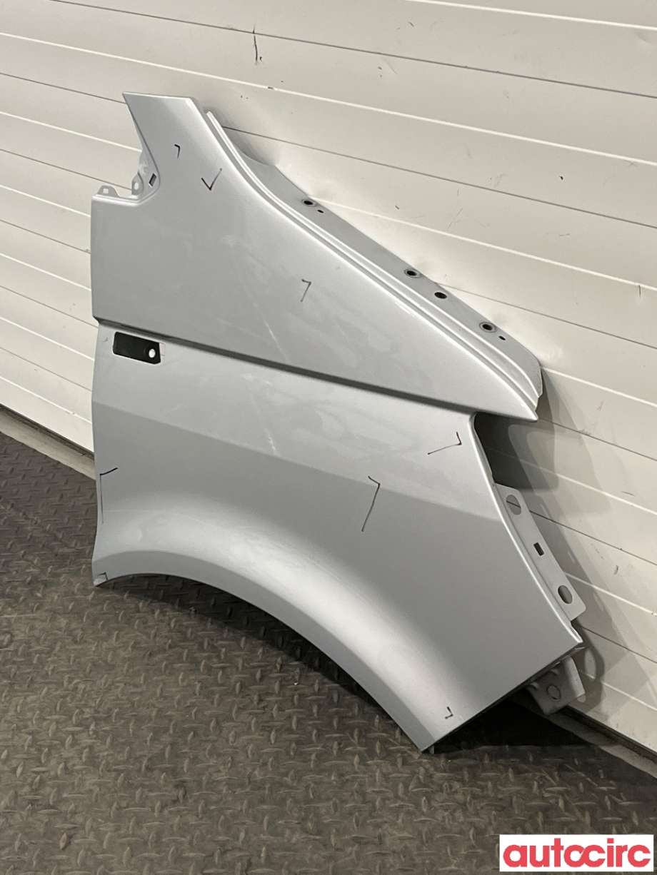 Skjerm høyre foran til VW Transporter / Caravelle 2015-2019 (T6) (T6) (VOLKSWAGEN|7E0821102B|7E0821102A)