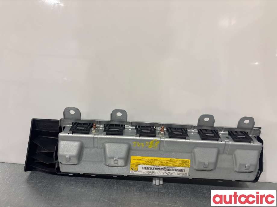 Airbag kne til Mercedes A-Klasse 2012-2018 (W176) (W176) (MERCEDES|A1768600302|617377900E)