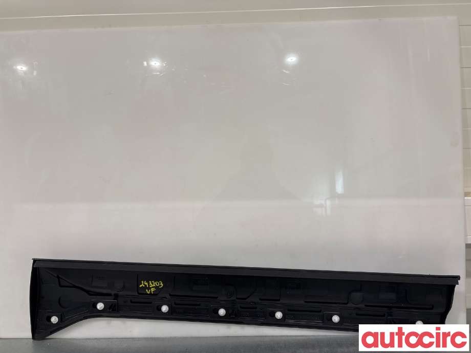 Lister til Volvo XC40 2018-2024  (VOLVO|31448316|)