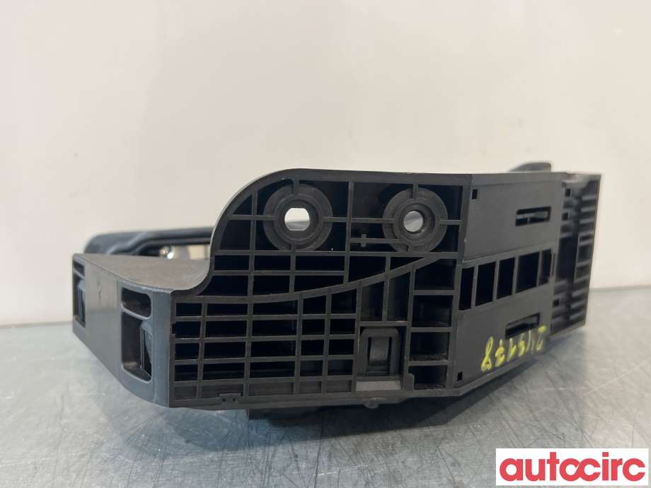 Pedal gass til Mercedes C-Klasse 2014-2018 (Fase 1) (W205) (W205) (MERCEDES|A2053000104)