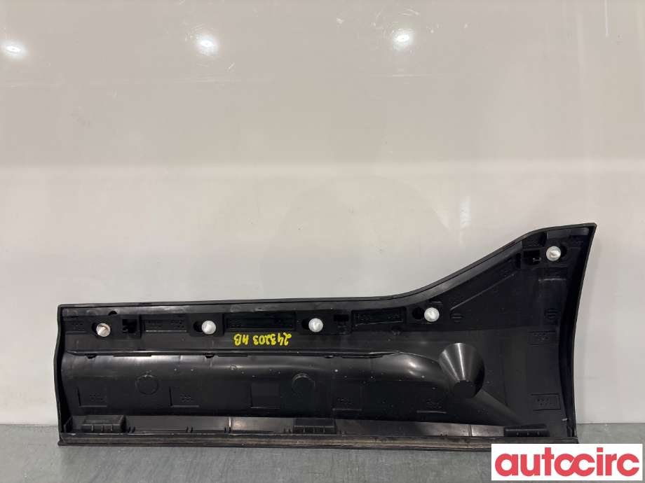 Lister til Volvo XC40 2018-2024  (VOLVO|31448319|)