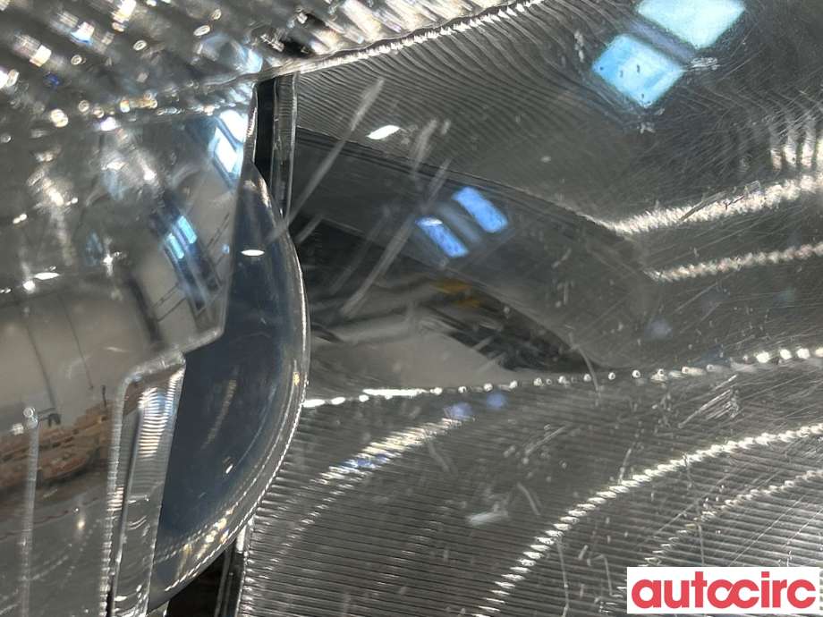 Frontlykt høyre xenon til Škoda Octavia 2009-2013 (Type II, Fase 2)  (SKODA|1Z1941018T|1Z1941016G)