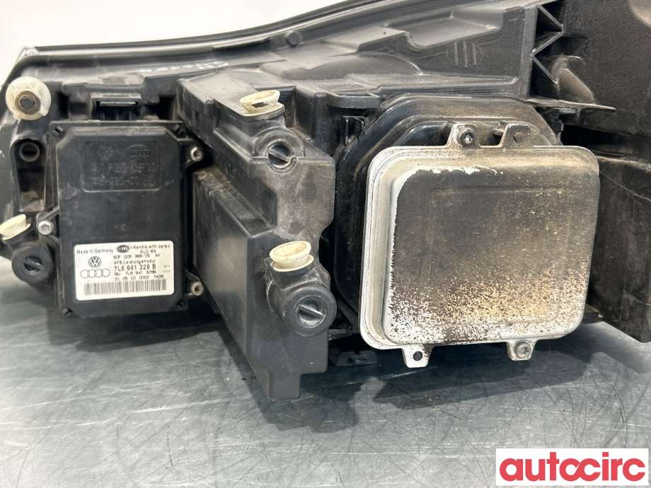Frontlykt høyre xenon til Škoda Octavia 2009-2013 (Type II, Fase 2)  (SKODA|1Z1941018T|1Z1941016G)