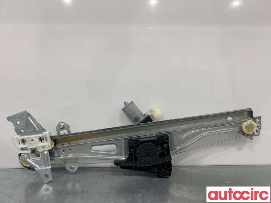 Ruteheis venstre foran til Suzuki SX4 S-CROSS 2013-->> (Type II)  (SUZUKI|83402-61M11|)
