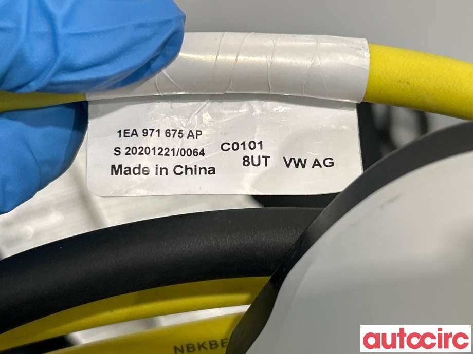 Batterilader kabel til VW Passat 2015-2019 (Fase 1) (B8) (B8) (VOLKSWAGEN|1EA971675AP)