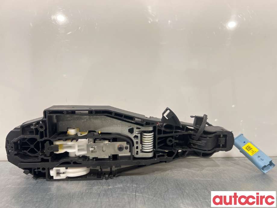 Dørhåndtak utv høyre foran til Peugeot 308 2013-2021 (Type II)  (PEUGEOT|1614555780||9686433680)