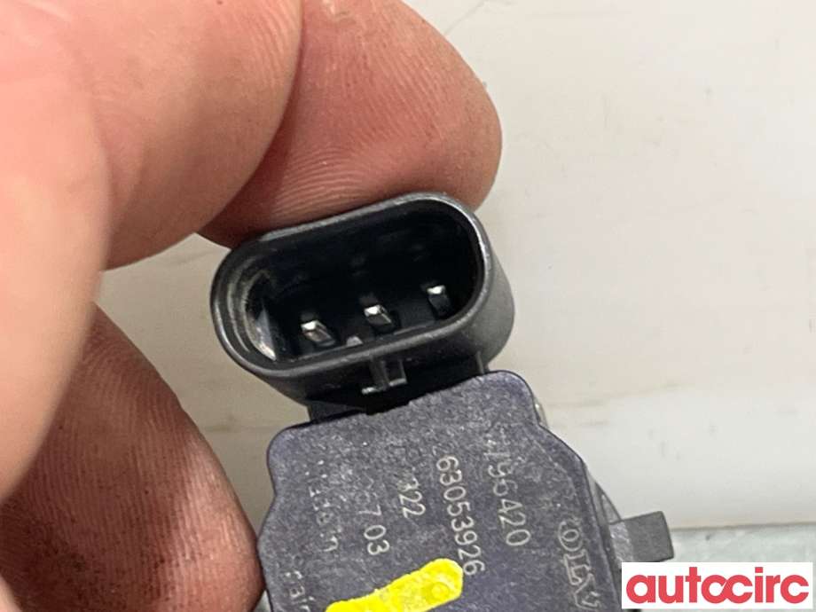 Parkeringssensor foran til Volvo C40 Recharge 2021-2024  (VOLVO|32271066|0263053926|39796420)