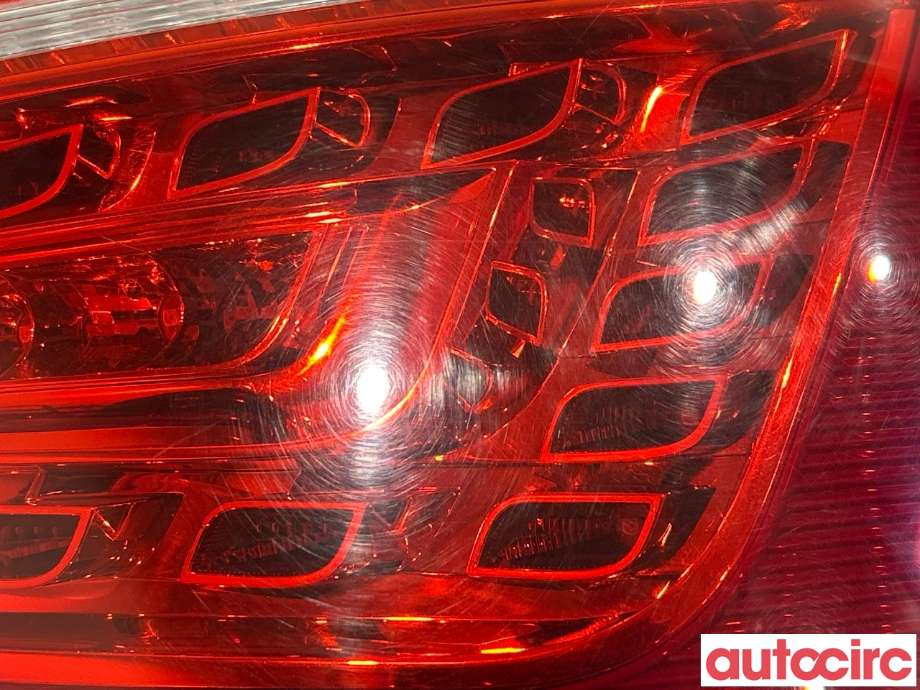 Baklykt høyre til Audi Q5 2008-2012 (Type I, Fase 1)  (AUDI|8R0945094A)