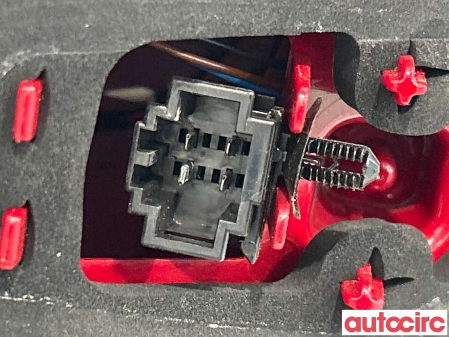 Baklykt høyre til Audi Q5 2008-2012 (Type I, Fase 1)  (AUDI|8R0945094A)
