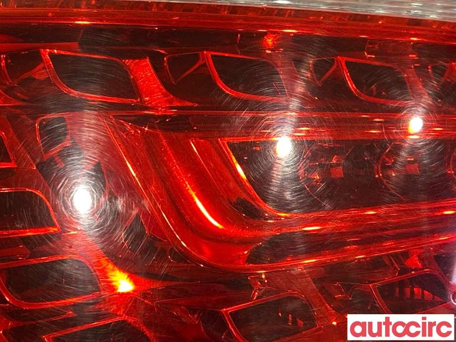 Baklykt venstre til Audi Q5 2008-2012 (Type I, Fase 1)  (AUDI|8R0945093A)