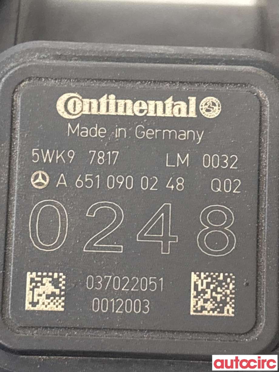Luftmengde/luftmassemåler til Mercedes C-Klasse 2011-2014 (Fase 2) (W204) (W204) (MERCEDES|A6510900248|5WK97817)